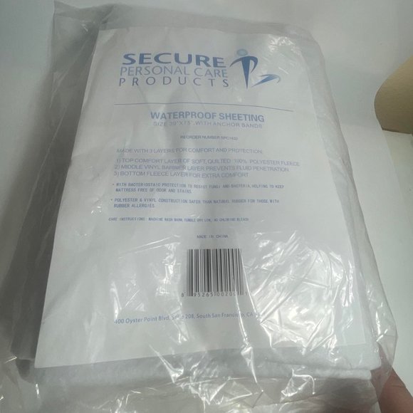 Secure Personal Care Products Waterproof Sheeting With Anchor Bands 39.75"X75" - Picture 1 of 3